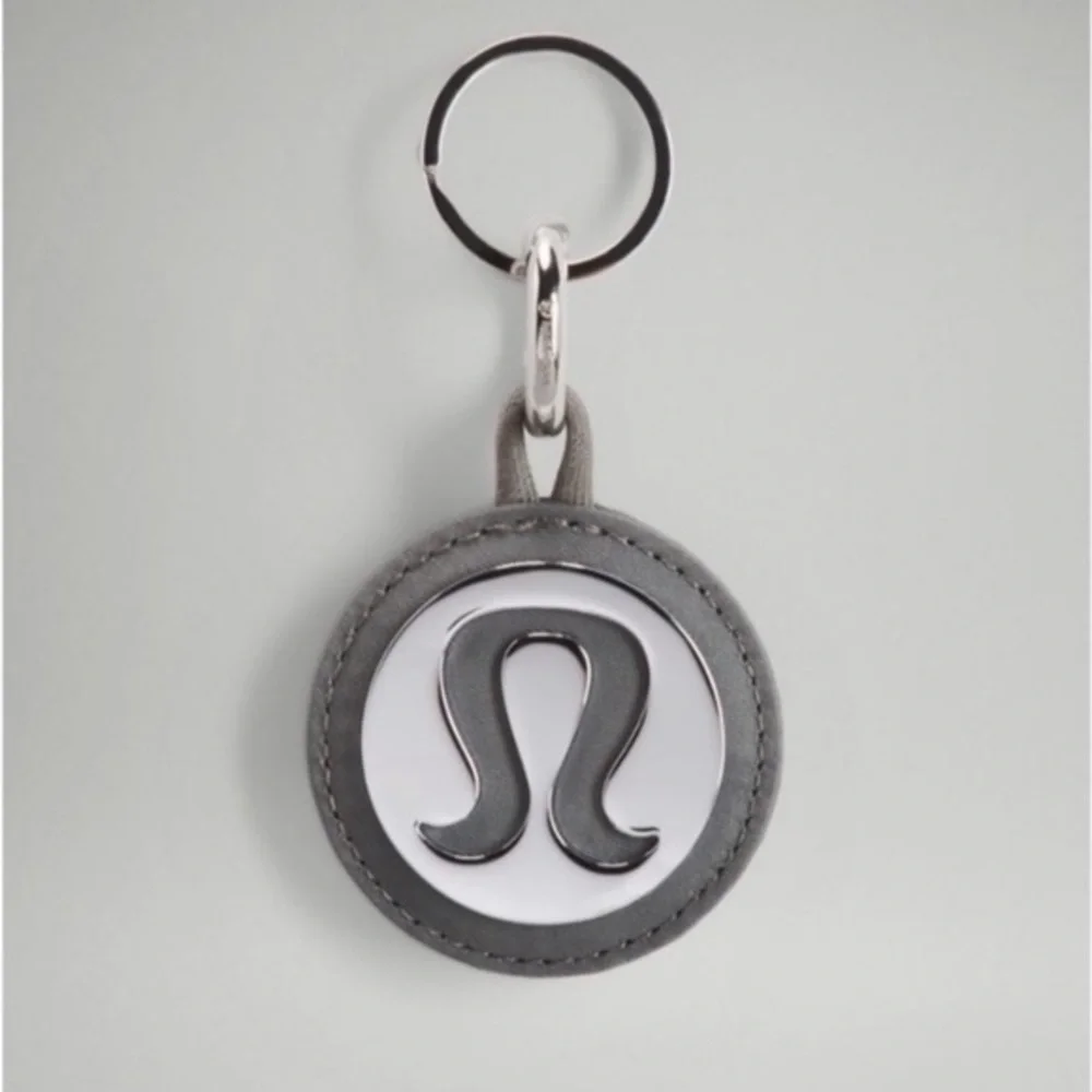 NWT Lululemon Unisex Logo Bag Charm & Keychain Silver/Silver Drop